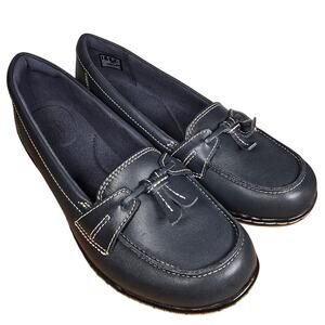 Clarks Ashland Lily Navy Womens Loafers LN Condition Brown Size 8.5 M Comfort